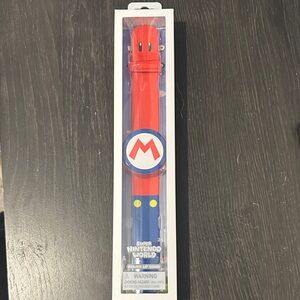 Universal Epic: Super Nintendo World Mario Power-Up Band
